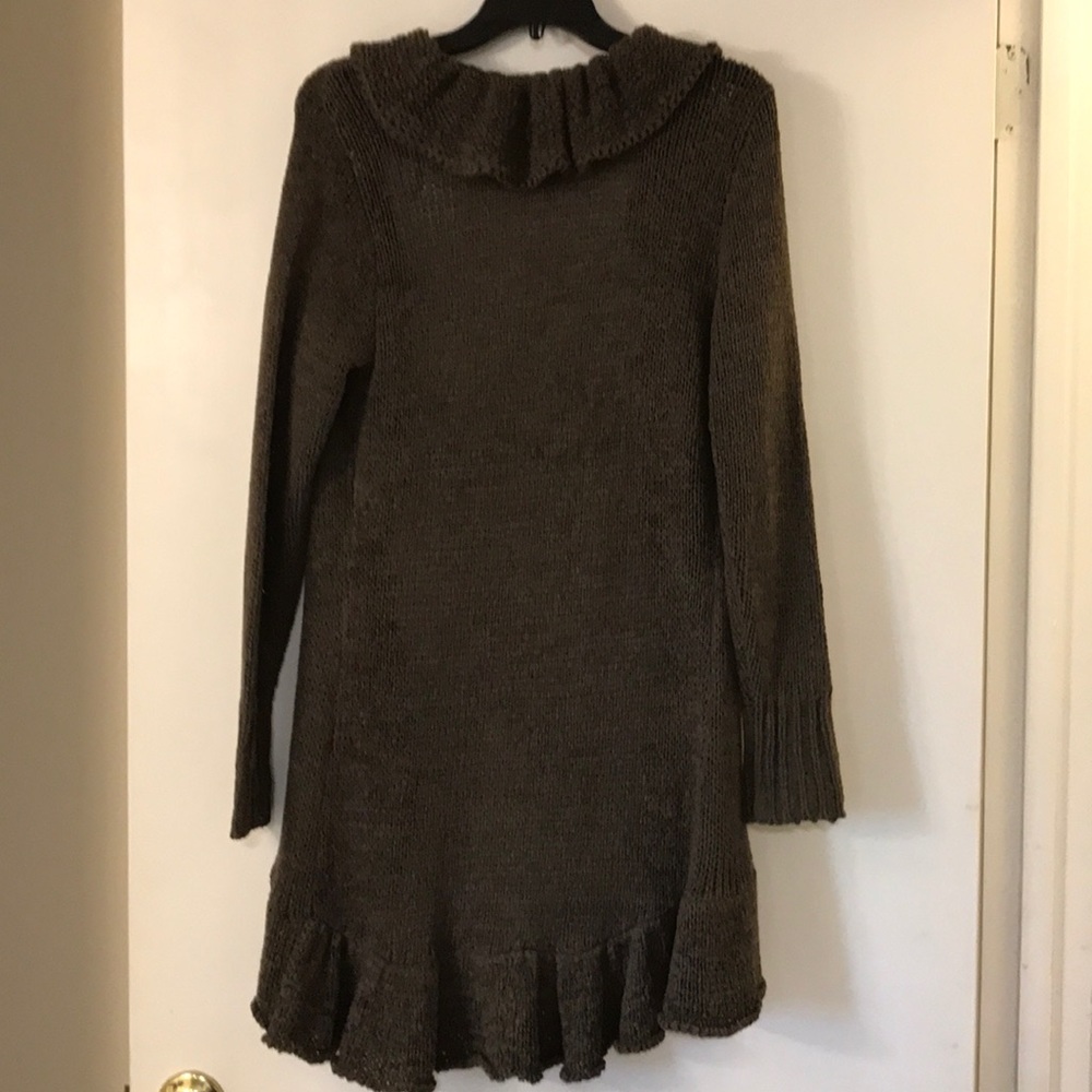 Long Sweater with Ruffled Edges - Picture 3 of 5